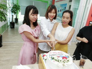 Nhà Đại Phát tổ chức sinh nhật cho nhân viên tháng 5
