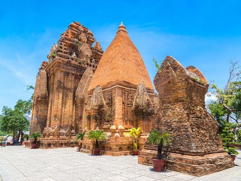 Tháp Bà Ponagar